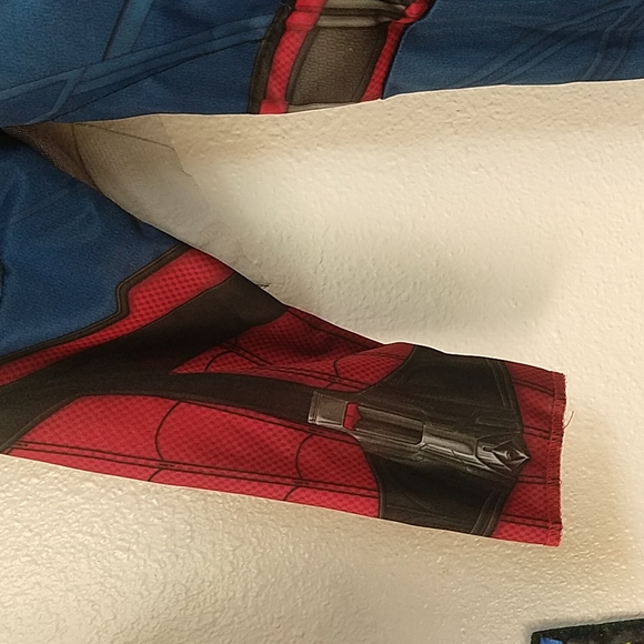 Marvel Spiderman Far From Home Deluxe Muscle Costume Youth Large - Picture 3 of 11